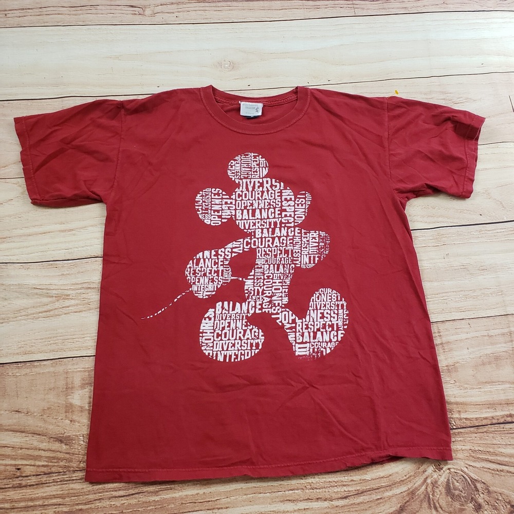 VINTAGE Disney Shirt Mens Medium Red White Cast Exclusive Mickey Mouse‎ Adult
